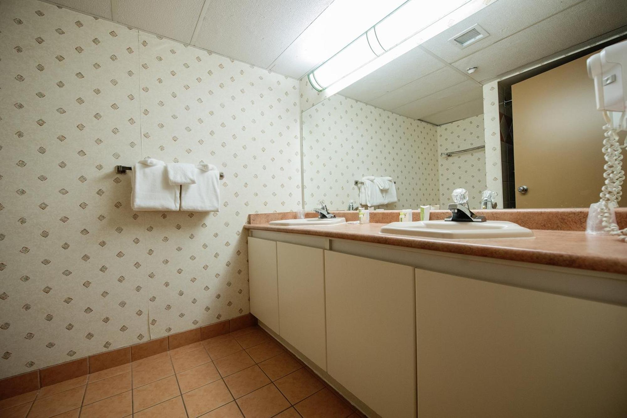 Harrison Lake Hotel Harrison Hot Springs Εξωτερικό φωτογραφία